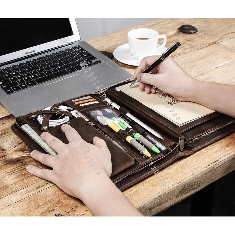 Tablet Tech Accessories - กระเป๋าเก็บแท็บเล็ตหนังเสริมสำหรับไอแพดพร้อมช่องใส่ปากกา สายดาต้า อุปกรณ์จัดระเบียบโทรศัพท์